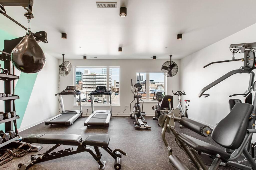 Brand New Gorgeous 1Br Apartment I Gym + Free Park コロンバス エクステリア 写真
